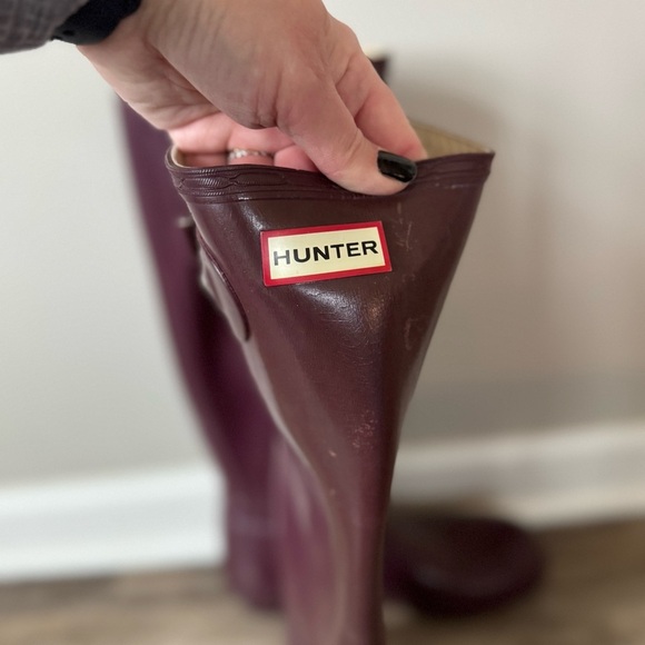 Hunter Original Plum Shiny Gloss Rubber Rain Boots - Picture 2 of 15